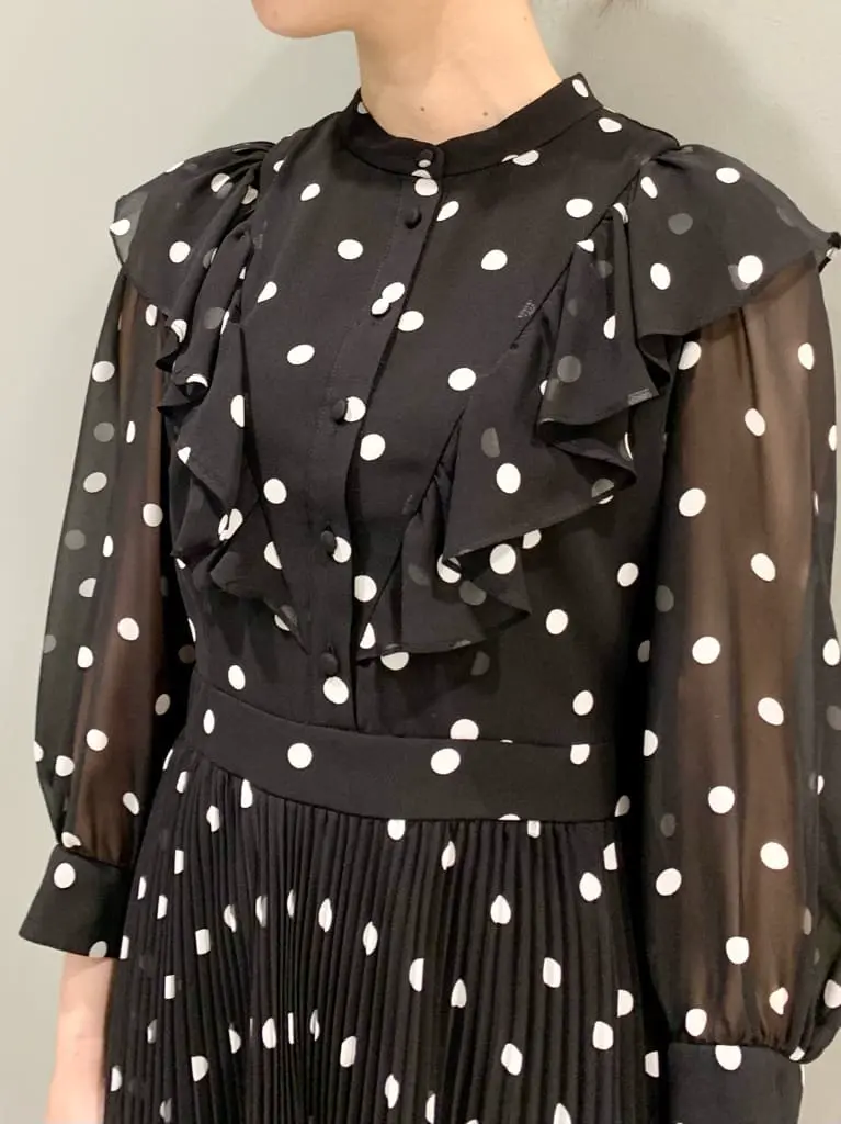 GRACE CONTINENTAL The Banquet eri コーディネート画像