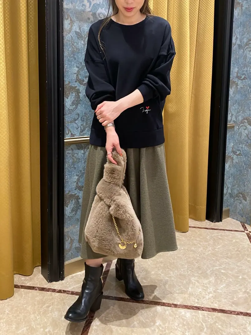 GRACE CONTINENTAL The Banquet 泉　智子 コーディネート画像