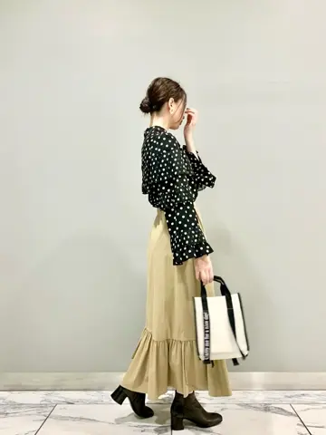 GRACE CONTINENTAL The Banquet eri コーディネート画像