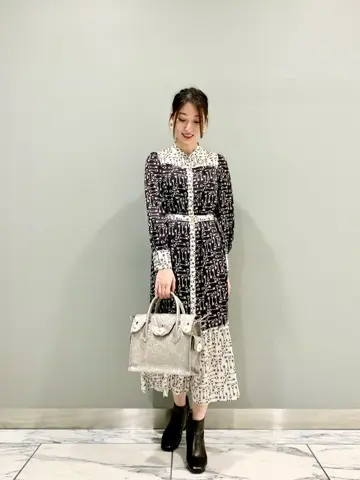 GRACE CONTINENTAL The Banquet eri コーディネート画像