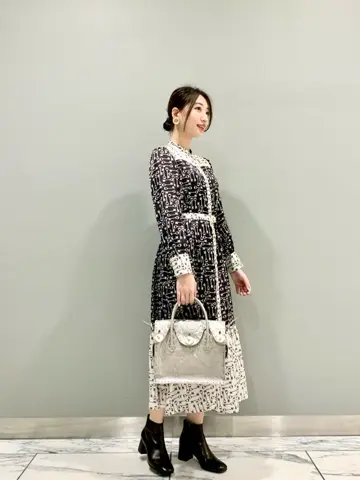 GRACE CONTINENTAL The Banquet eri コーディネート画像