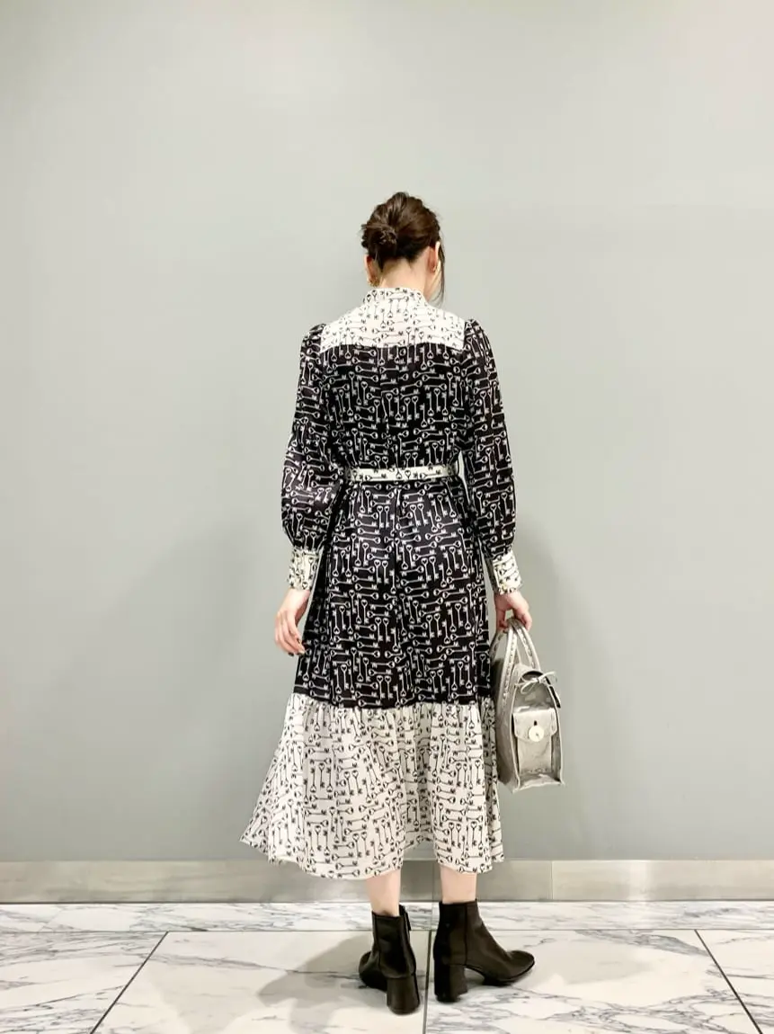 GRACE CONTINENTAL The Banquet eri コーディネート画像