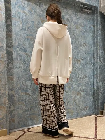 GRACE CONTINENTAL The Banquet 泉　智子 コーディネート画像