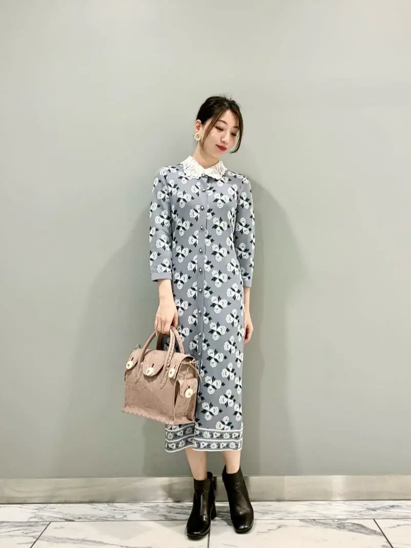 GRACE CONTINENTAL The Banquet eri コーディネート画像