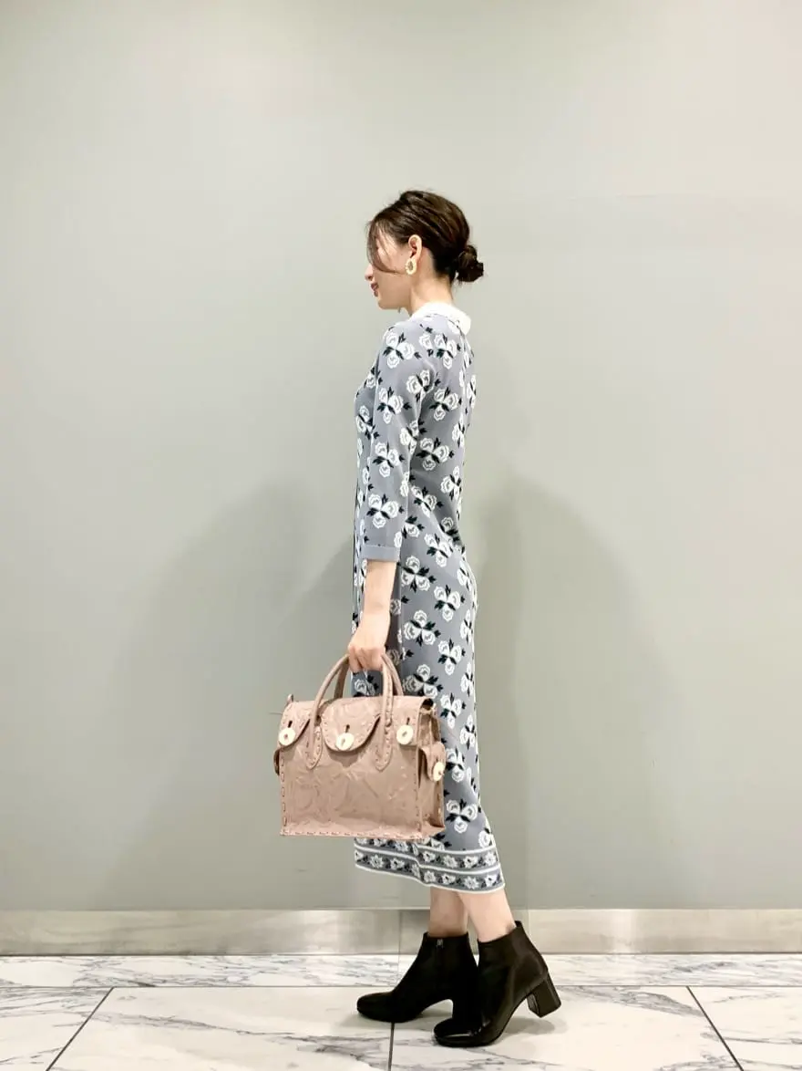 GRACE CONTINENTAL The Banquet eri コーディネート画像