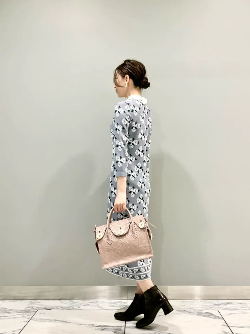 GRACE CONTINENTAL The Banquet eri コーディネート画像