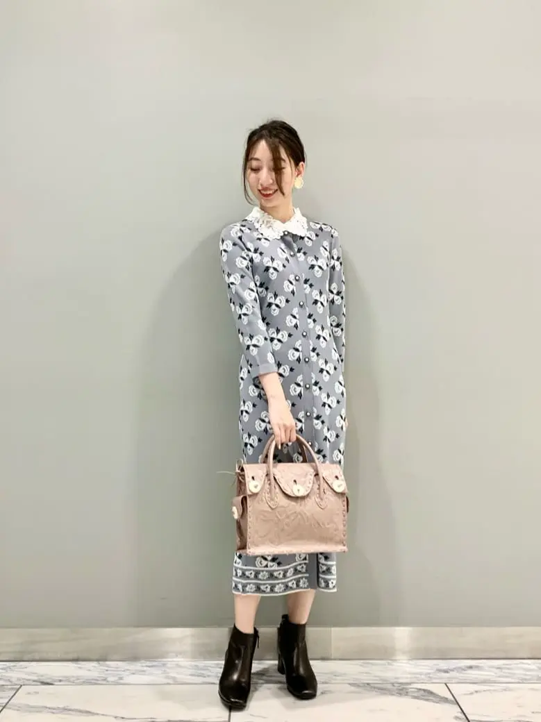 GRACE CONTINENTAL The Banquet eri コーディネート画像