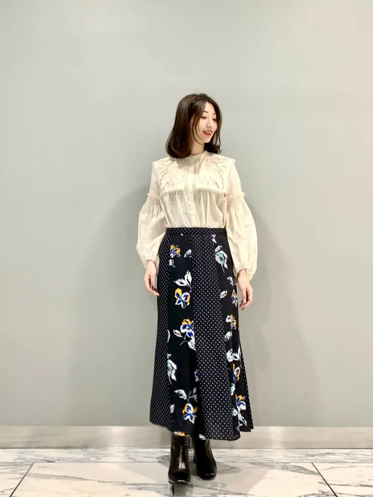 GRACE CONTINENTAL The Banquet eri コーディネート画像