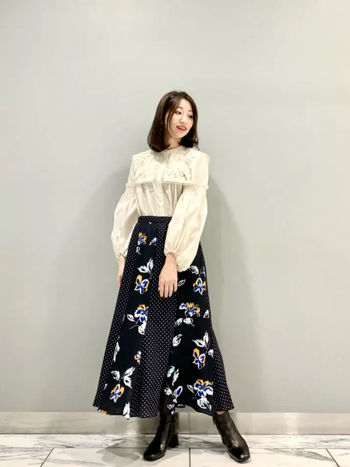 GRACE CONTINENTAL The Banquet eri コーディネート画像