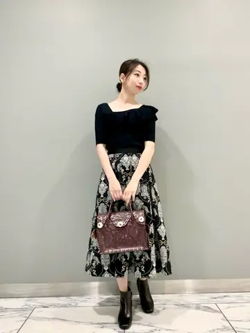 GRACE CONTINENTAL The Banquet eri コーディネート画像