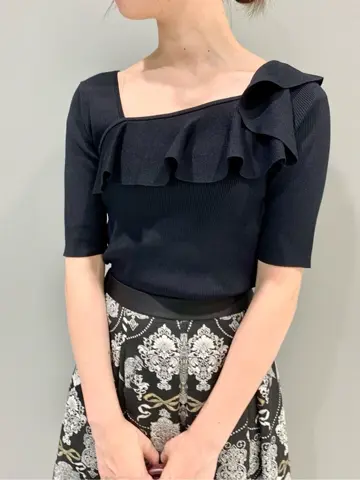 GRACE CONTINENTAL The Banquet eri コーディネート画像