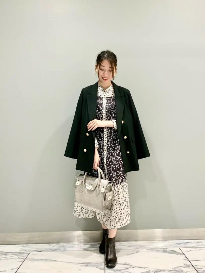 GRACE CONTINENTAL The Banquet eri コーディネート画像