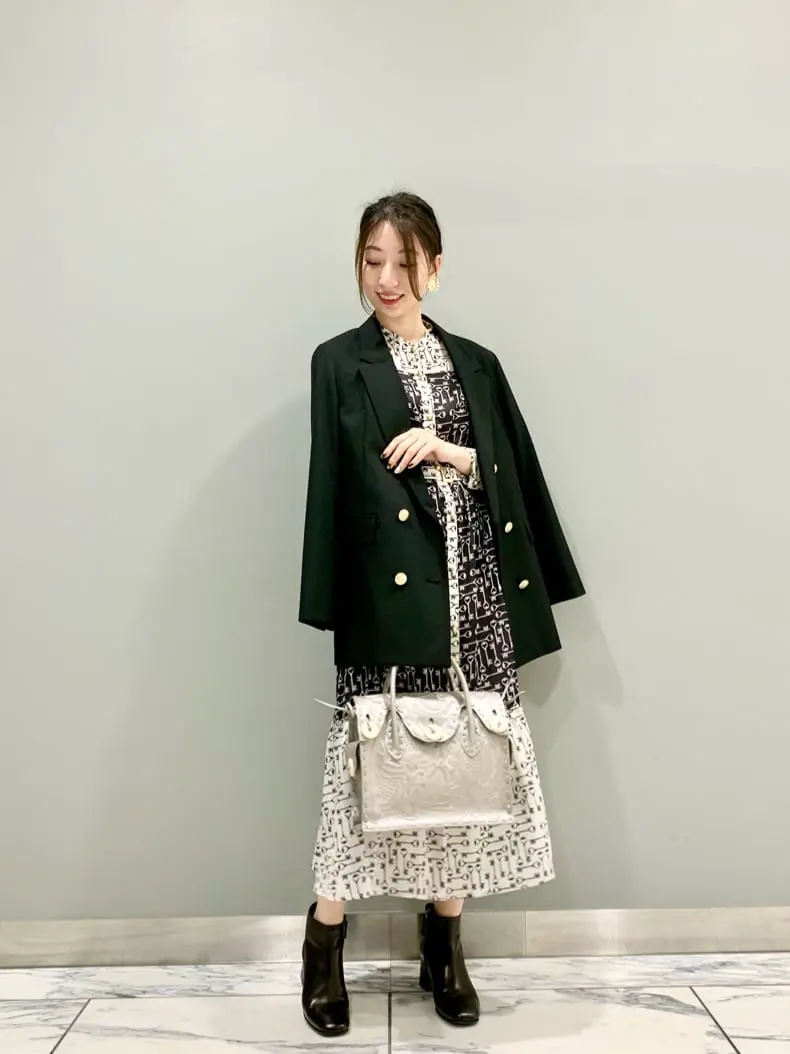 GRACE CONTINENTAL The Banquet eri コーディネート画像