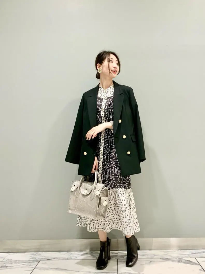 GRACE CONTINENTAL The Banquet eri コーディネート画像