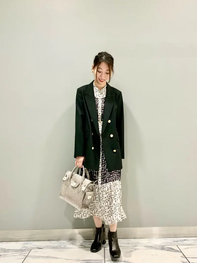 GRACE CONTINENTAL The Banquet eri コーディネート画像