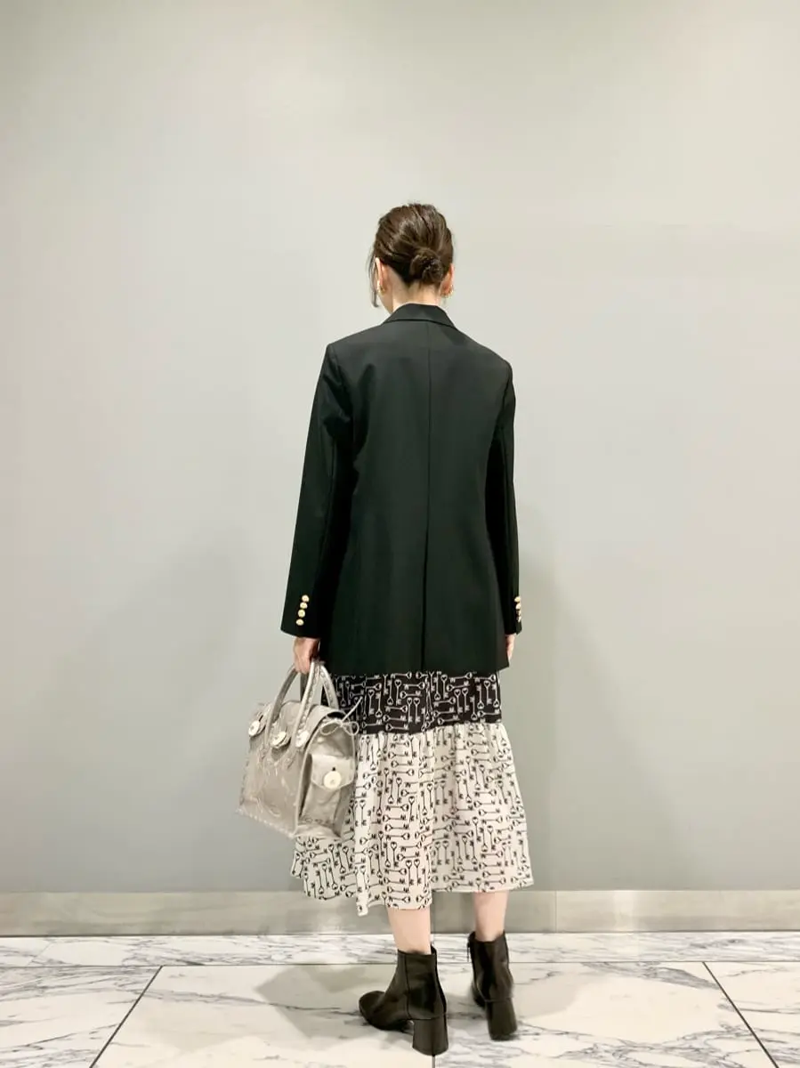 GRACE CONTINENTAL The Banquet eri コーディネート画像