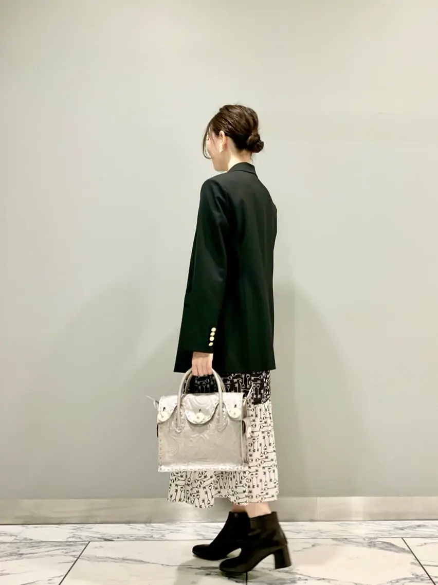 GRACE CONTINENTAL The Banquet eri コーディネート画像