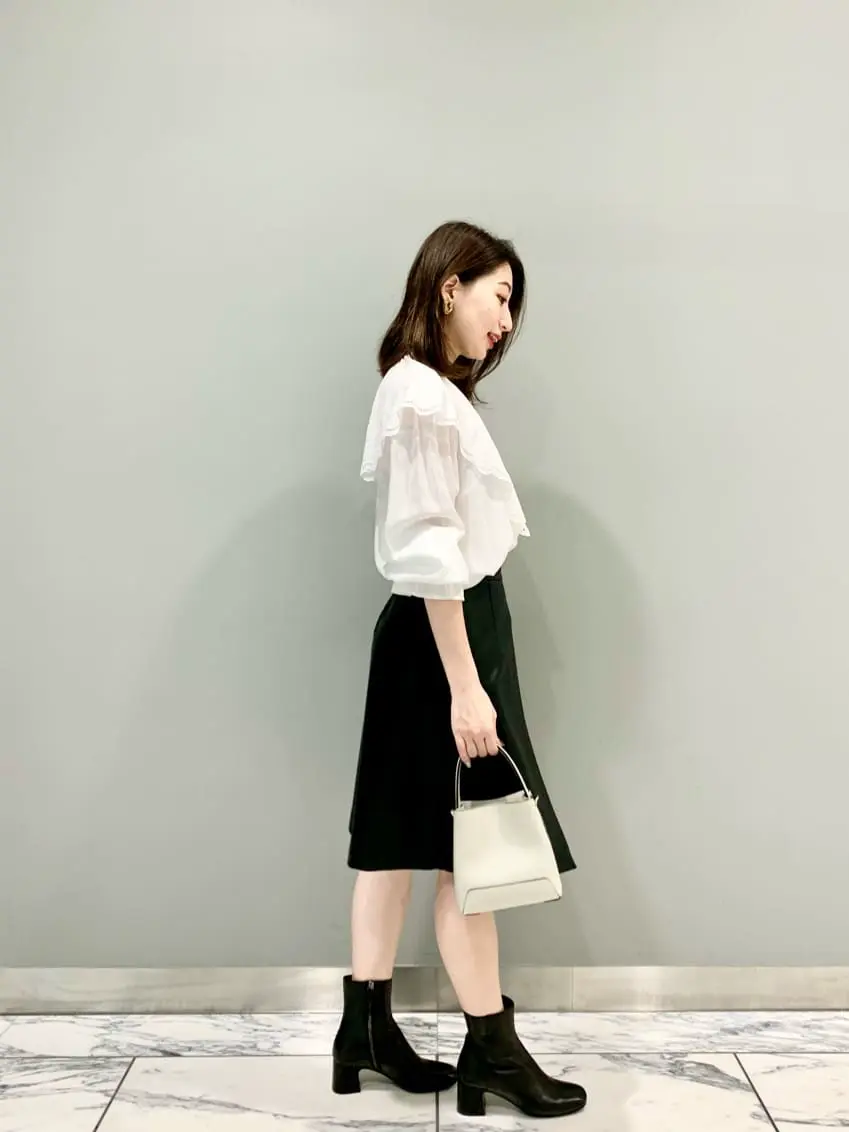 GRACE CONTINENTAL The Banquet eri コーディネート画像