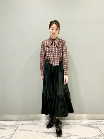 GRACE CONTINENTAL The Banquet eri コーディネート画像