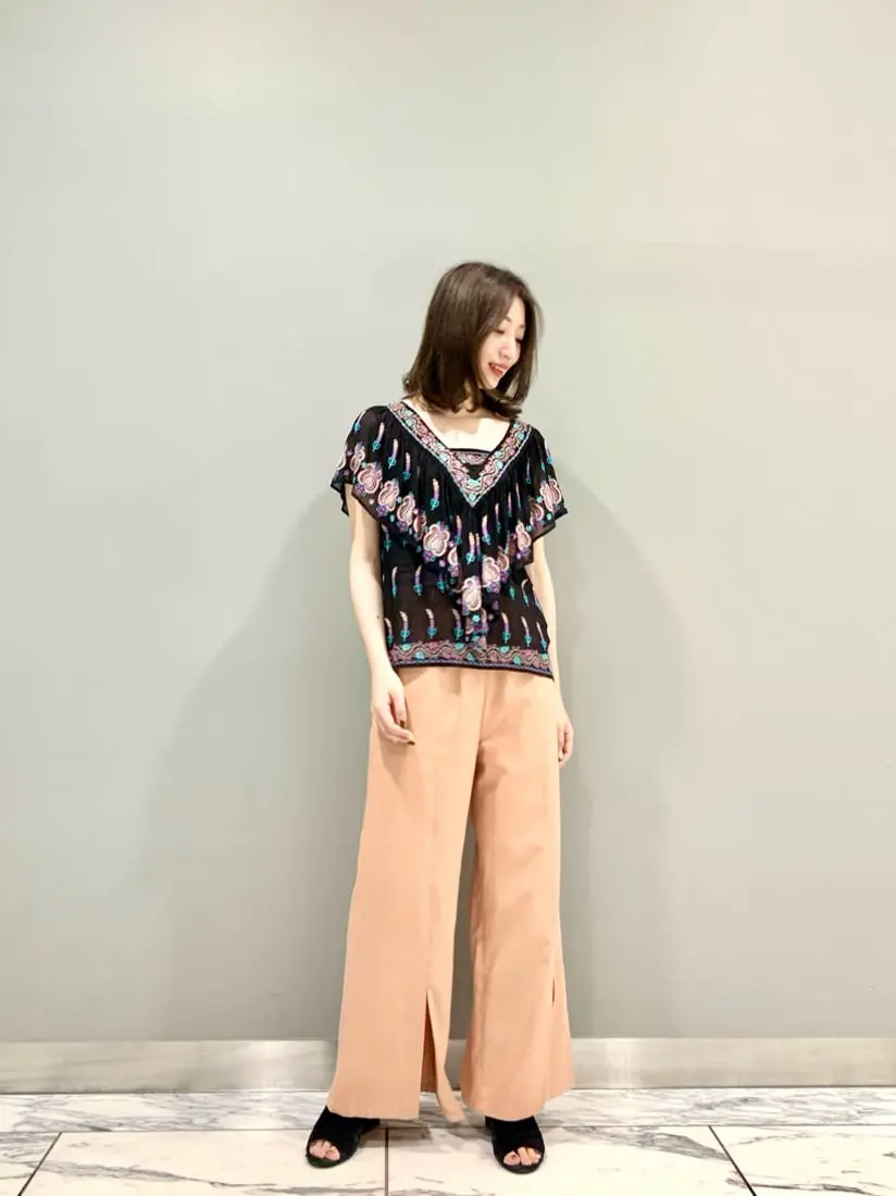 GRACE CONTINENTAL The Banquet eri コーディネート画像