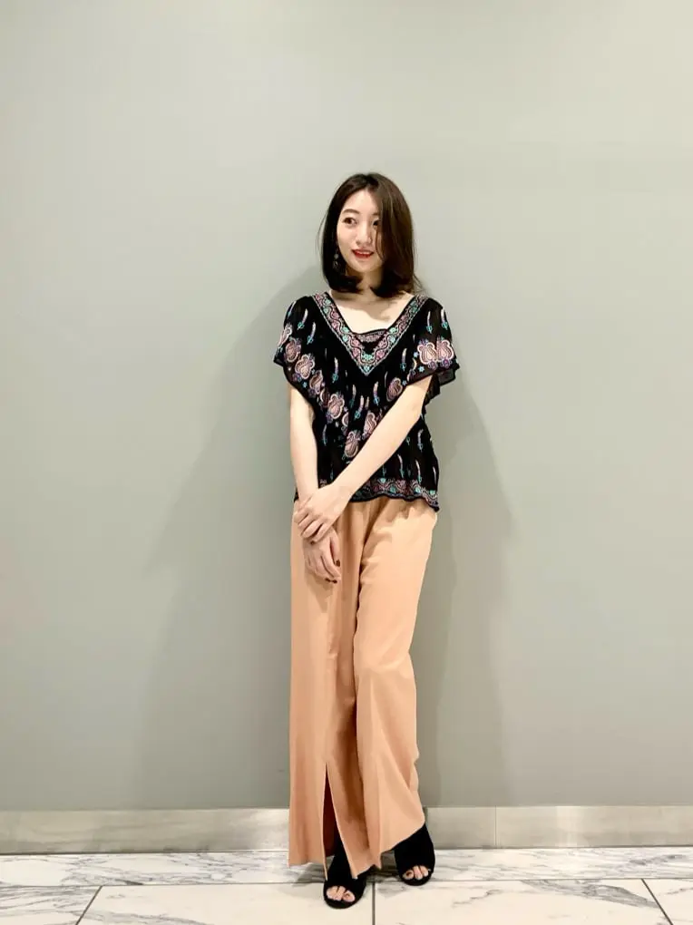 GRACE CONTINENTAL The Banquet eri コーディネート画像