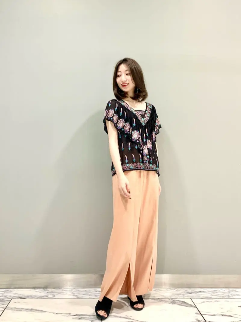 GRACE CONTINENTAL The Banquet eri コーディネート画像