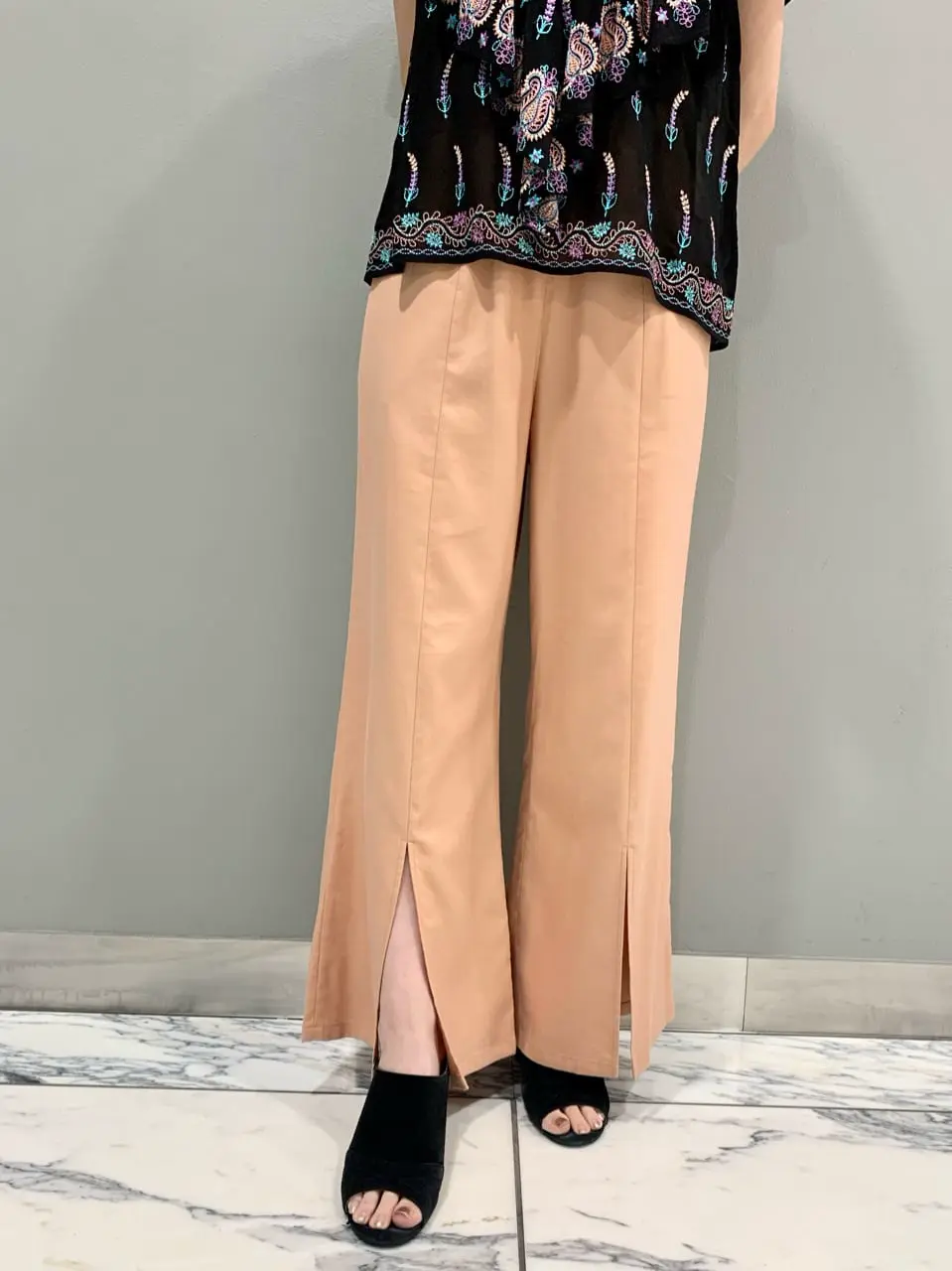 GRACE CONTINENTAL The Banquet eri コーディネート画像