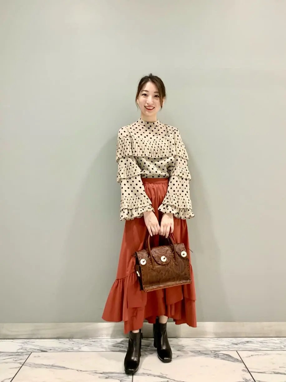 GRACE CONTINENTAL The Banquet eri コーディネート画像