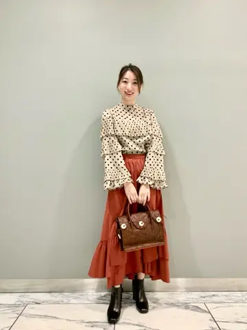 GRACE CONTINENTAL The Banquet eri コーディネート画像