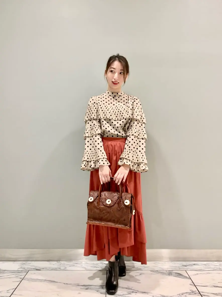 GRACE CONTINENTAL The Banquet eri コーディネート画像