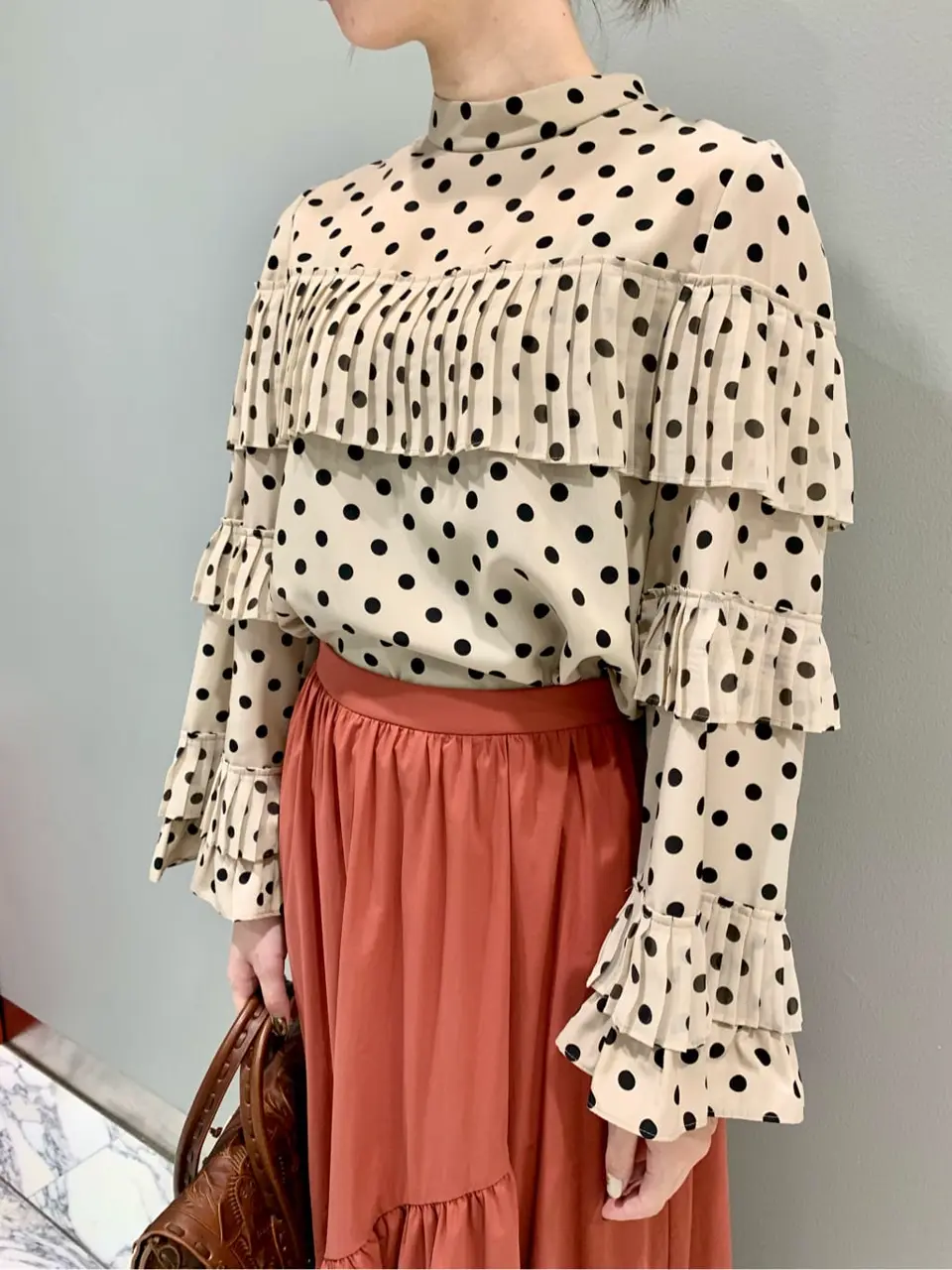 GRACE CONTINENTAL The Banquet eri コーディネート画像