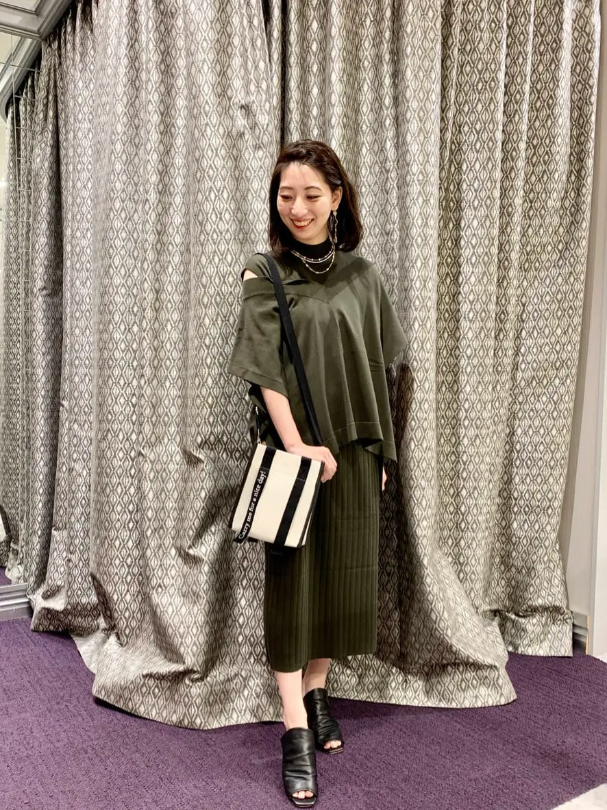 GRACE CONTINENTAL The Banquet eri コーディネート画像