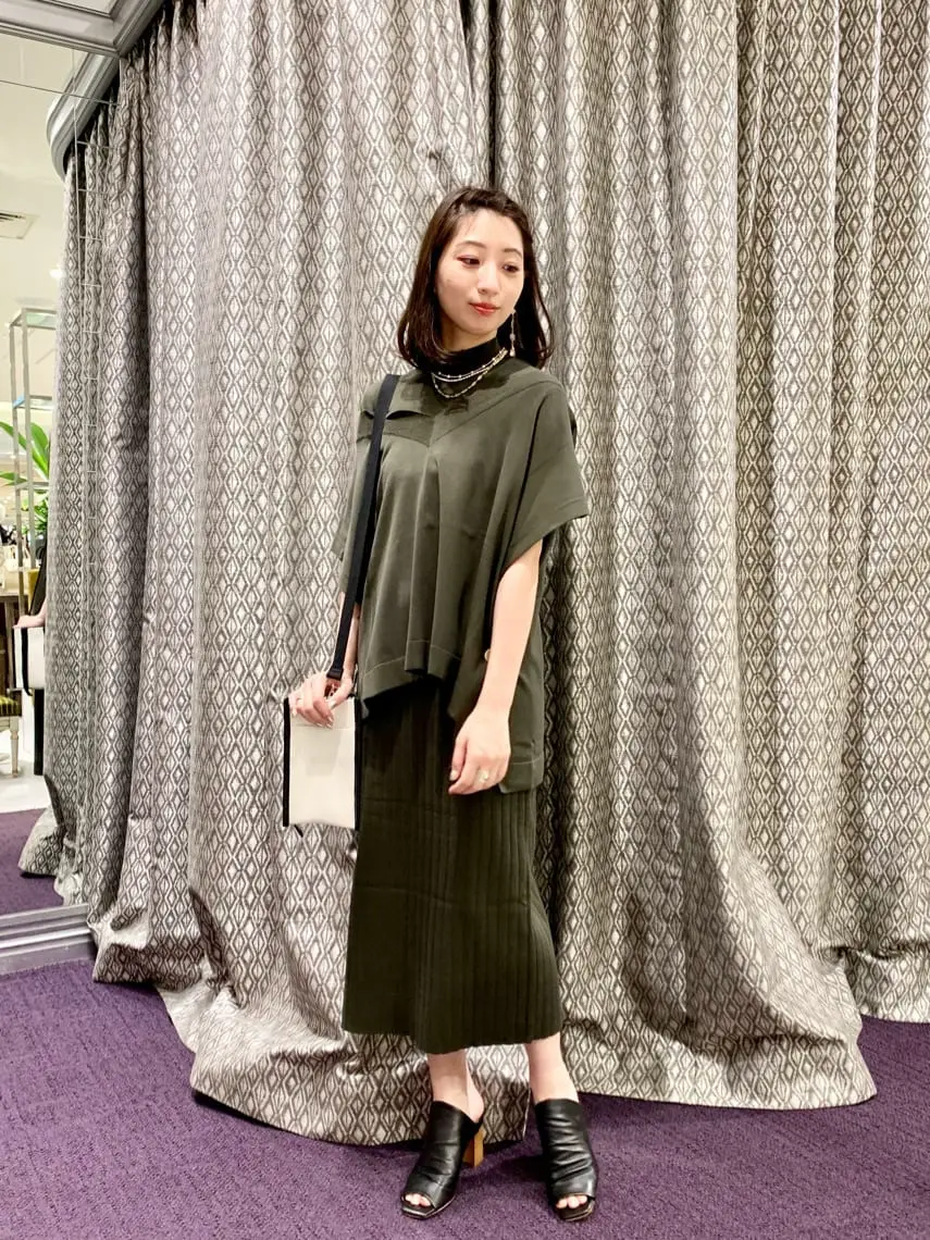 GRACE CONTINENTAL The Banquet eri コーディネート画像