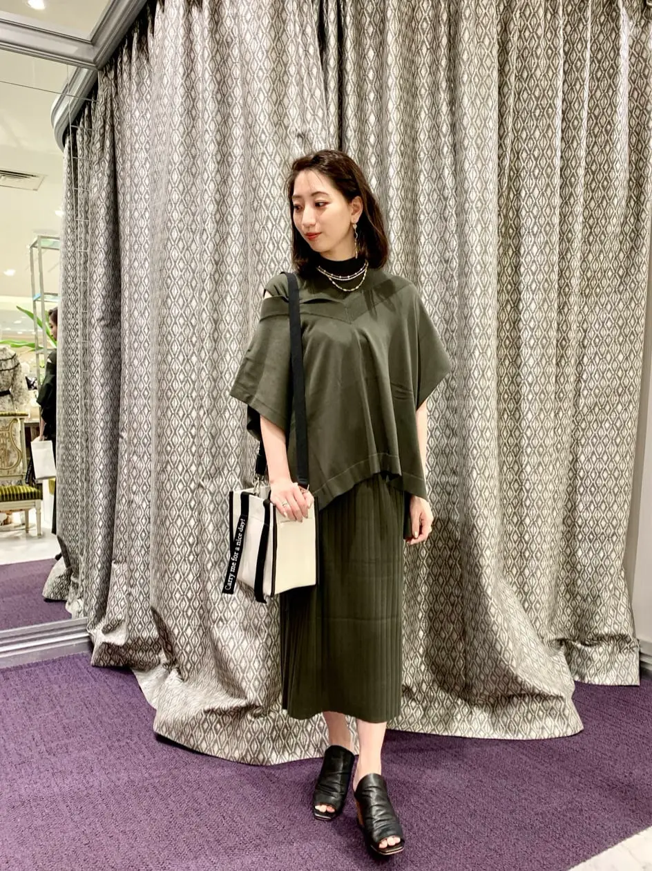 GRACE CONTINENTAL The Banquet eri コーディネート画像