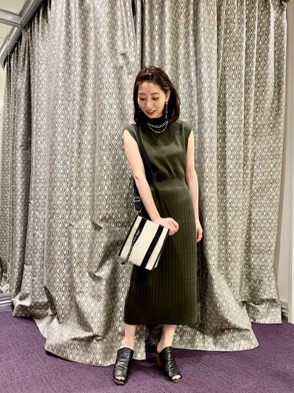 GRACE CONTINENTAL The Banquet eri コーディネート画像