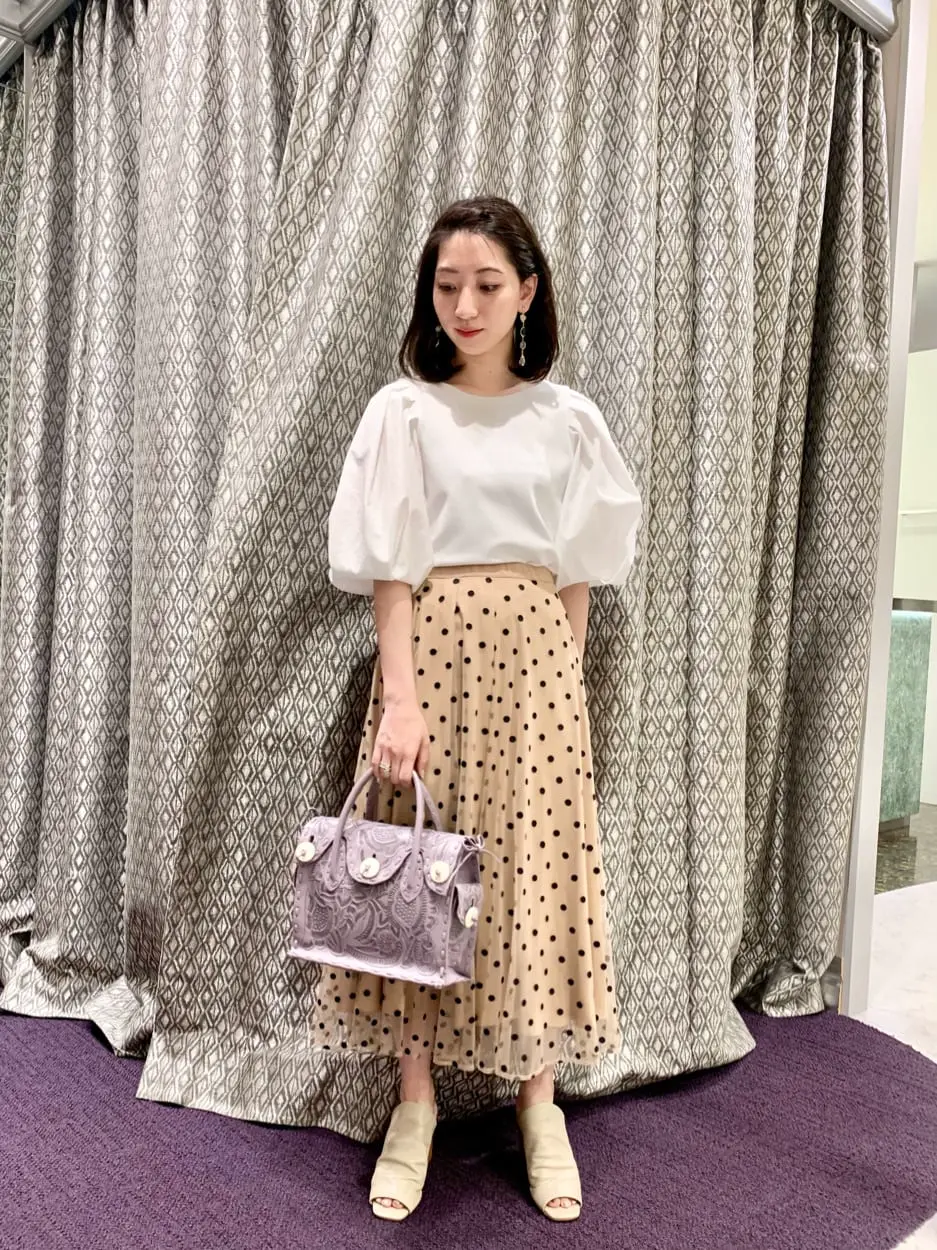 GRACE CONTINENTAL The Banquet eri コーディネート画像