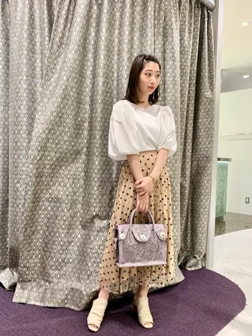 GRACE CONTINENTAL The Banquet eri コーディネート画像