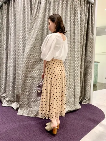 GRACE CONTINENTAL The Banquet eri コーディネート画像