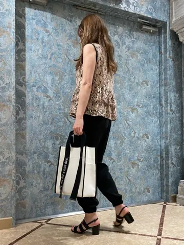 GRACE CONTINENTAL The Banquet 泉　智子 コーディネート画像