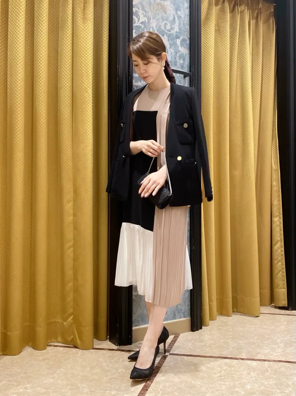 GRACE CONTINENTAL The Banquet Aya. コーディネート画像