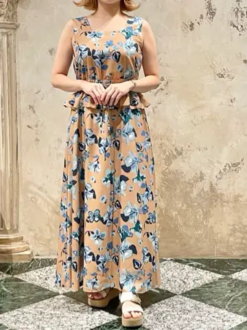 GRACE CONTINENTAL The Banquet SAYUMI Nagashima コーディネート画像