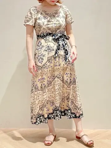 GRACE CONTINENTAL The Banquet SAYUMI Nagashima コーディネート画像