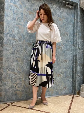 GRACE CONTINENTAL The Banquet 泉　智子 コーディネート画像