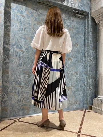 GRACE CONTINENTAL The Banquet 泉　智子 コーディネート画像