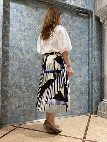 GRACE CONTINENTAL The Banquet 泉　智子 コーディネート画像