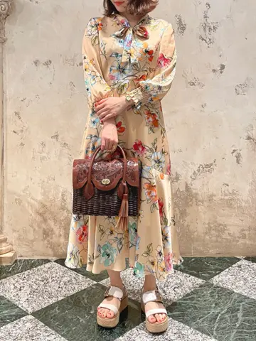 GRACE CONTINENTAL The Banquet SAYUMI Nagashima コーディネート画像