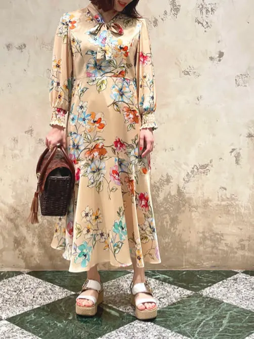 GRACE CONTINENTAL The Banquet SAYUMI Nagashima コーディネート画像