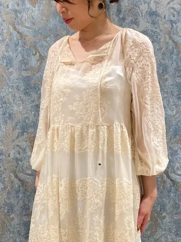 GRACE CONTINENTAL The Banquet 泉　智子 コーディネート画像