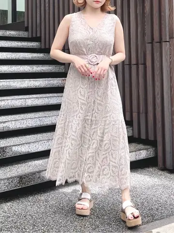 GRACE CONTINENTAL The Banquet SAYUMI Nagashima コーディネート画像