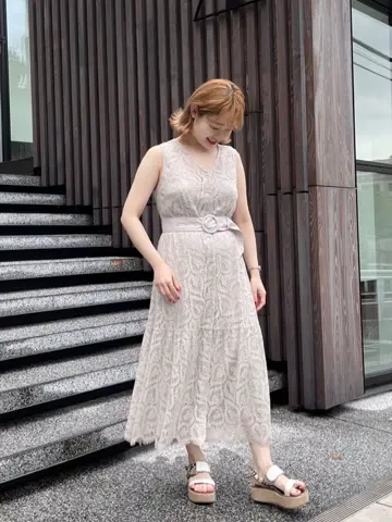 GRACE CONTINENTAL The Banquet SAYUMI Nagashima コーディネート画像